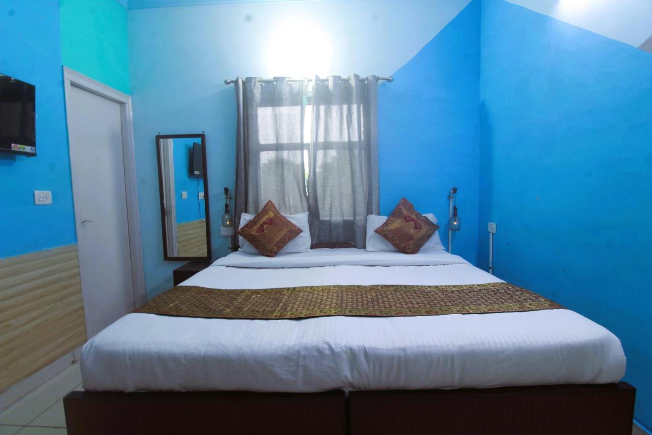 Hostella By Forever // Walk-in Distance From Taj Mahal * Agra (Uttar Pradesh)