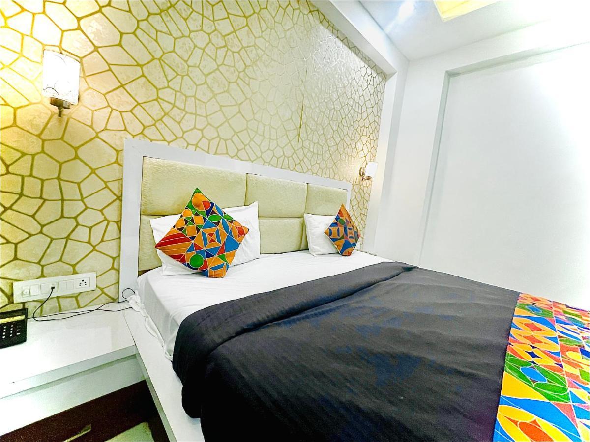 Hotel Taj Empire Family Near Taj Mahal 3*