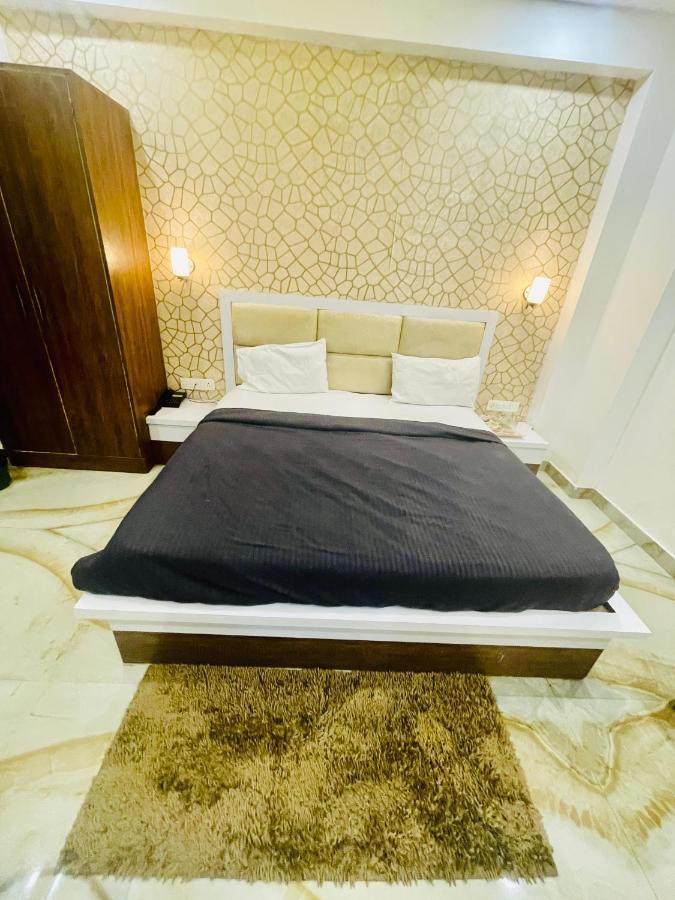 Hotel Taj Empire Family Near Taj Mahal 3*
