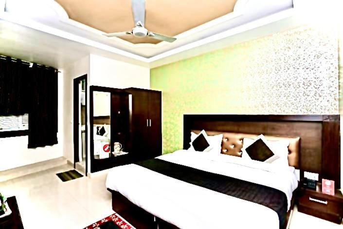 Hotel Bright Family