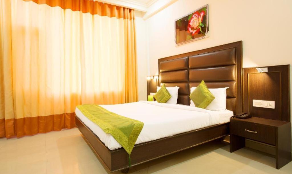 Lime Tree Hotel 3*