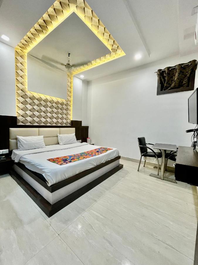 Hotel Silverkey By Bri 3*
