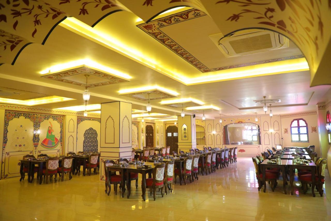 Sahibs Royal - 500m From Taj Mahal