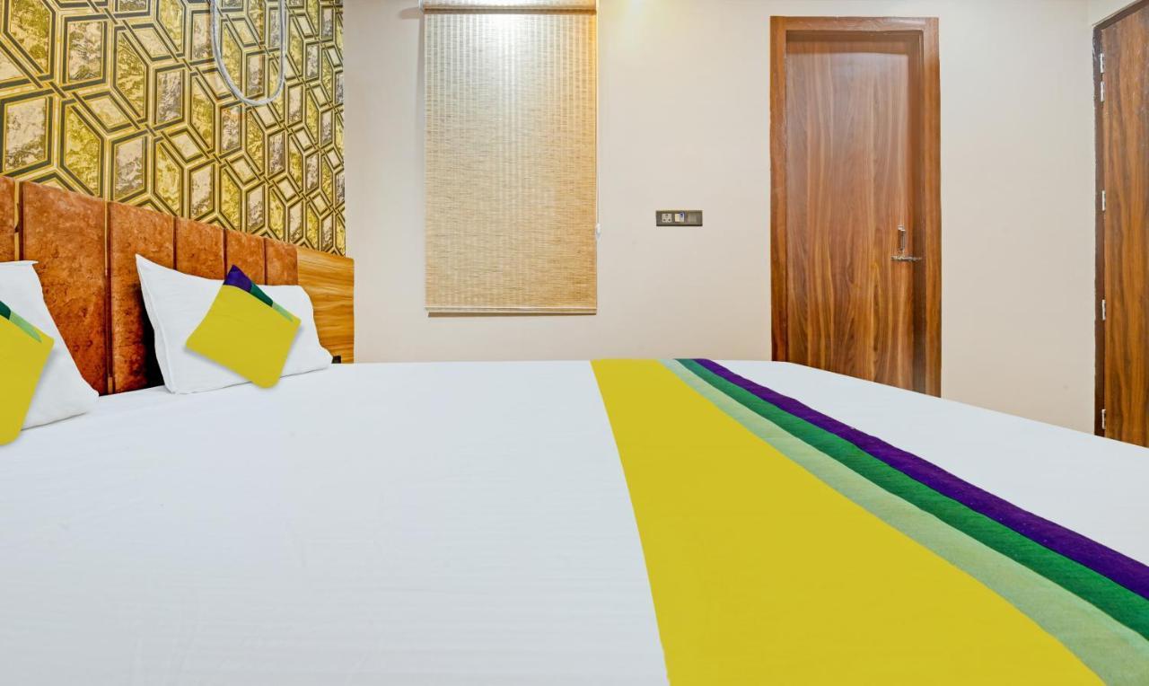 Premium Golden Era Hotel