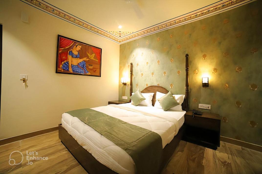 Sahibs Royal - 500m From Taj Mahal 4*