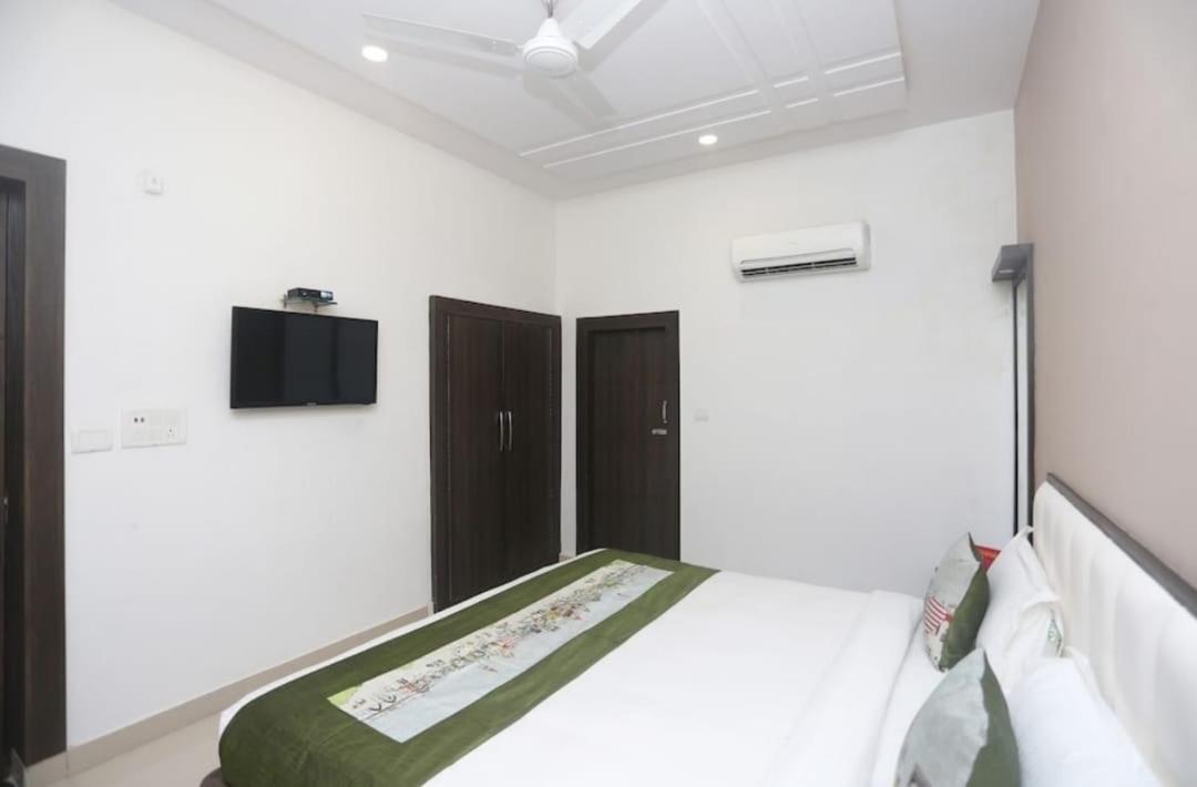 Hotel Pratap By Goyal Hoteliers
