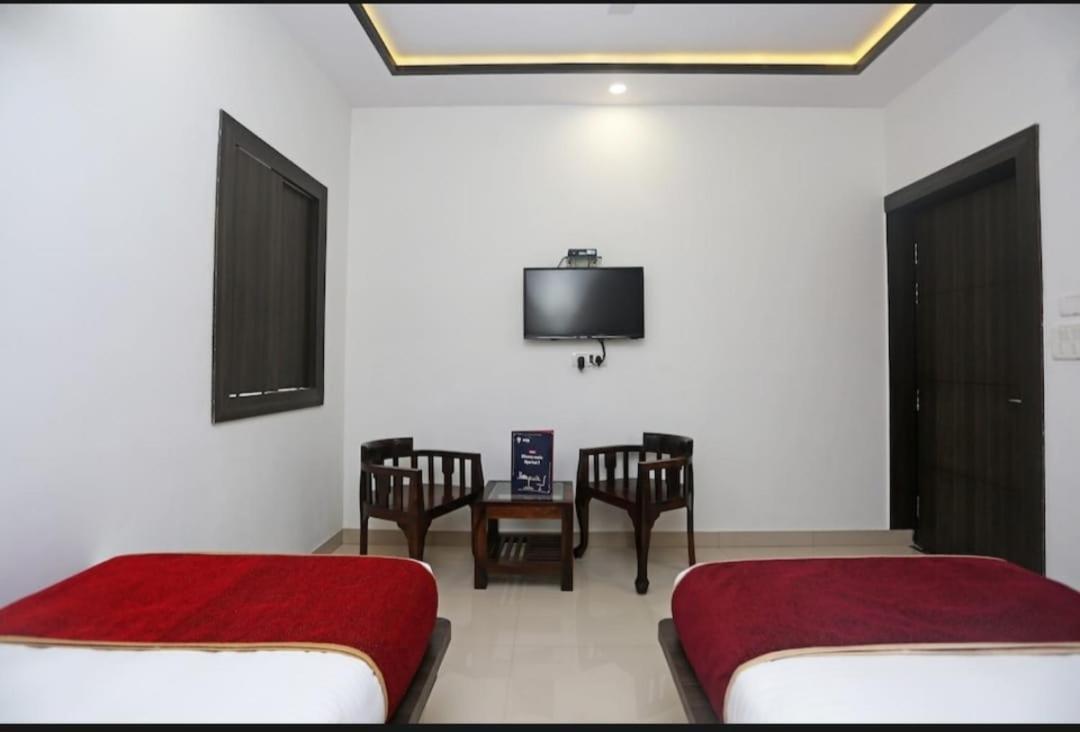 Pratap By Goyal Hoteliers Hotel 2*