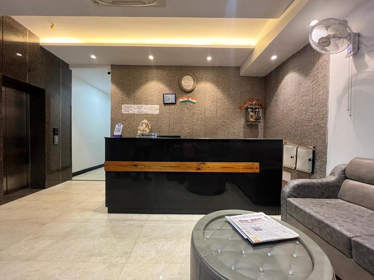Rajshree Hotel