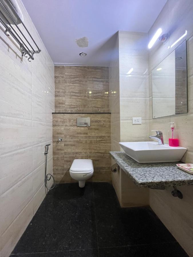 Rajshree Hotel