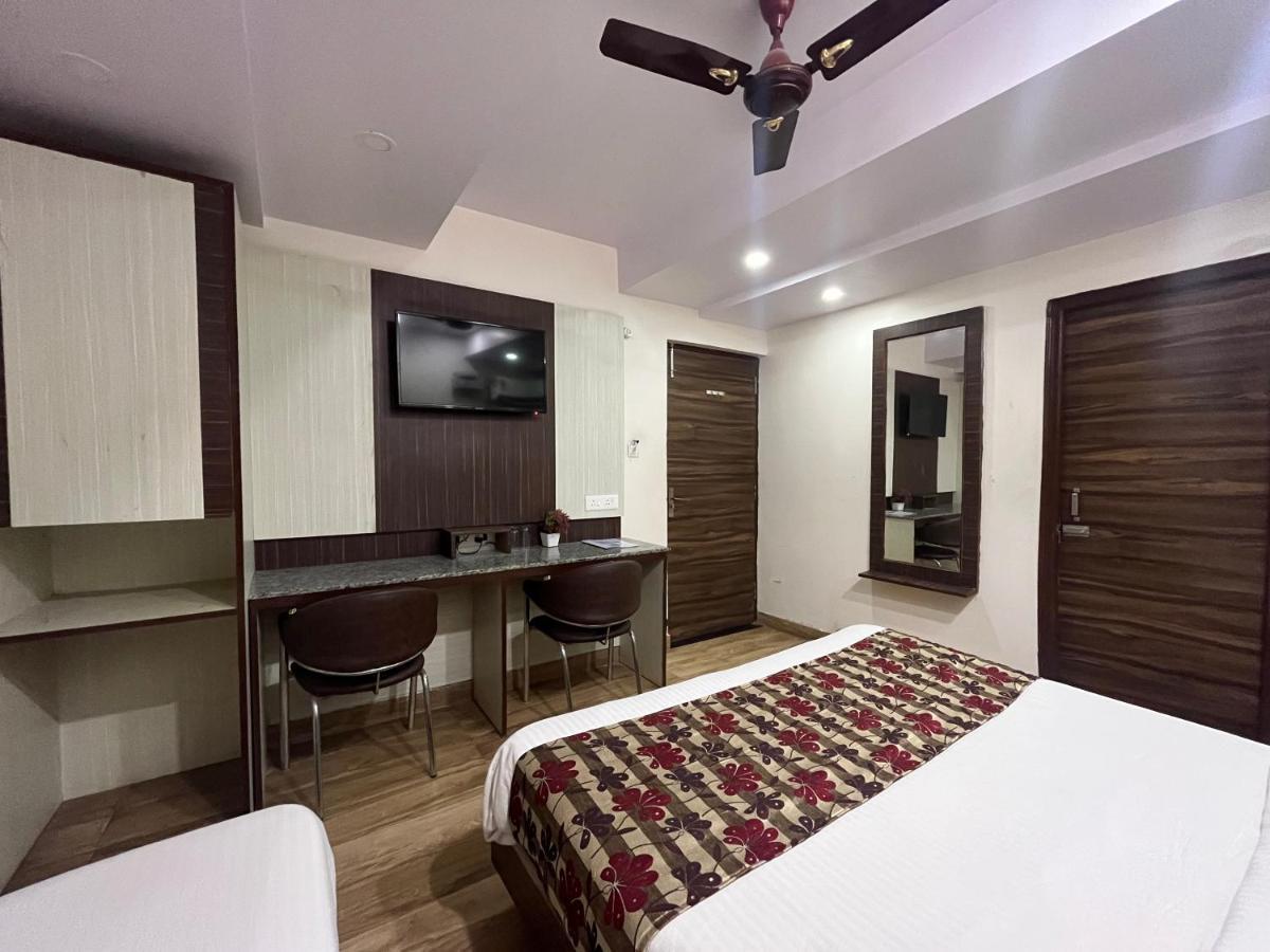 Rajshree Hotel 3*