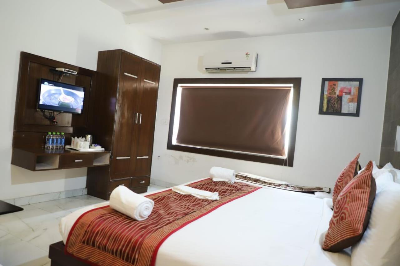 Hotel Tara Palace By Goyal Hoteliers 3*