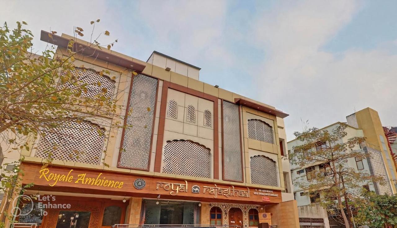 Hotel Sahibs Royal Agra - Family & Corporate Chain 3*