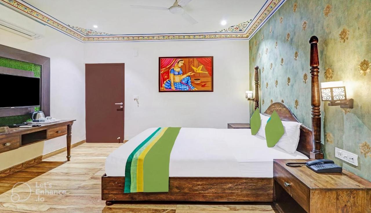 Sahibs Royal Agra - Family & Corporate Chain 3*