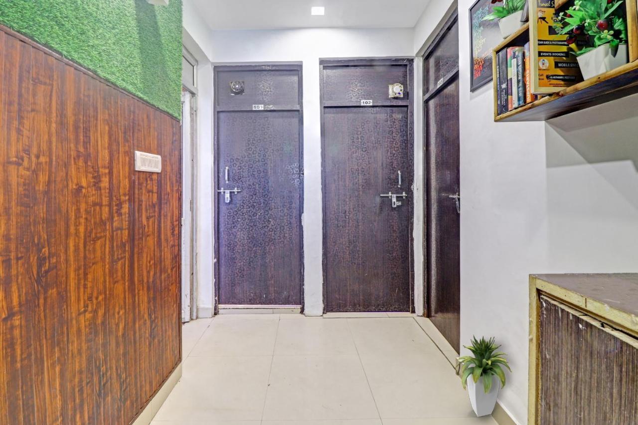 Oyo Flagship House