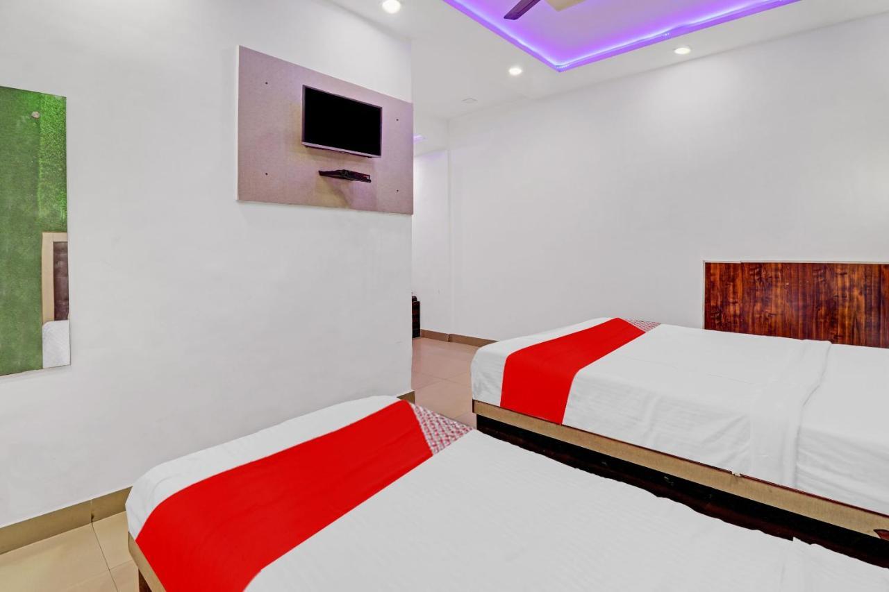 Oyo Flagship House Hotel Agra (Uttar Pradesh)