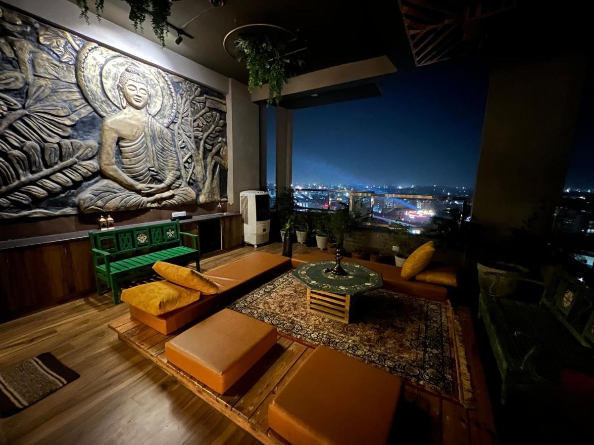 Luxury Penthouse With Taj Mahal View Apartment