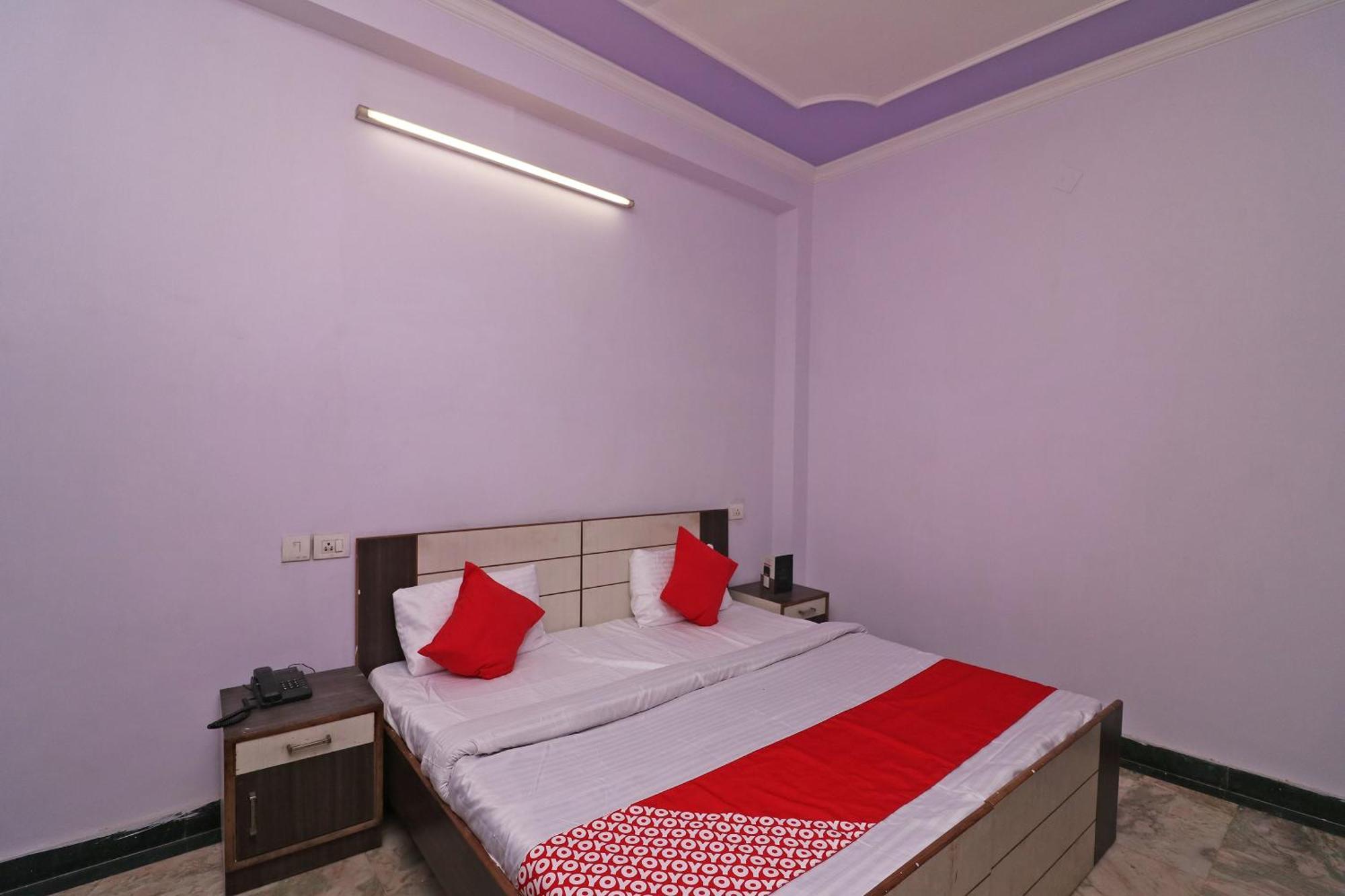Hotel Oyo Ekta Residency Agra (Uttar Pradesh)