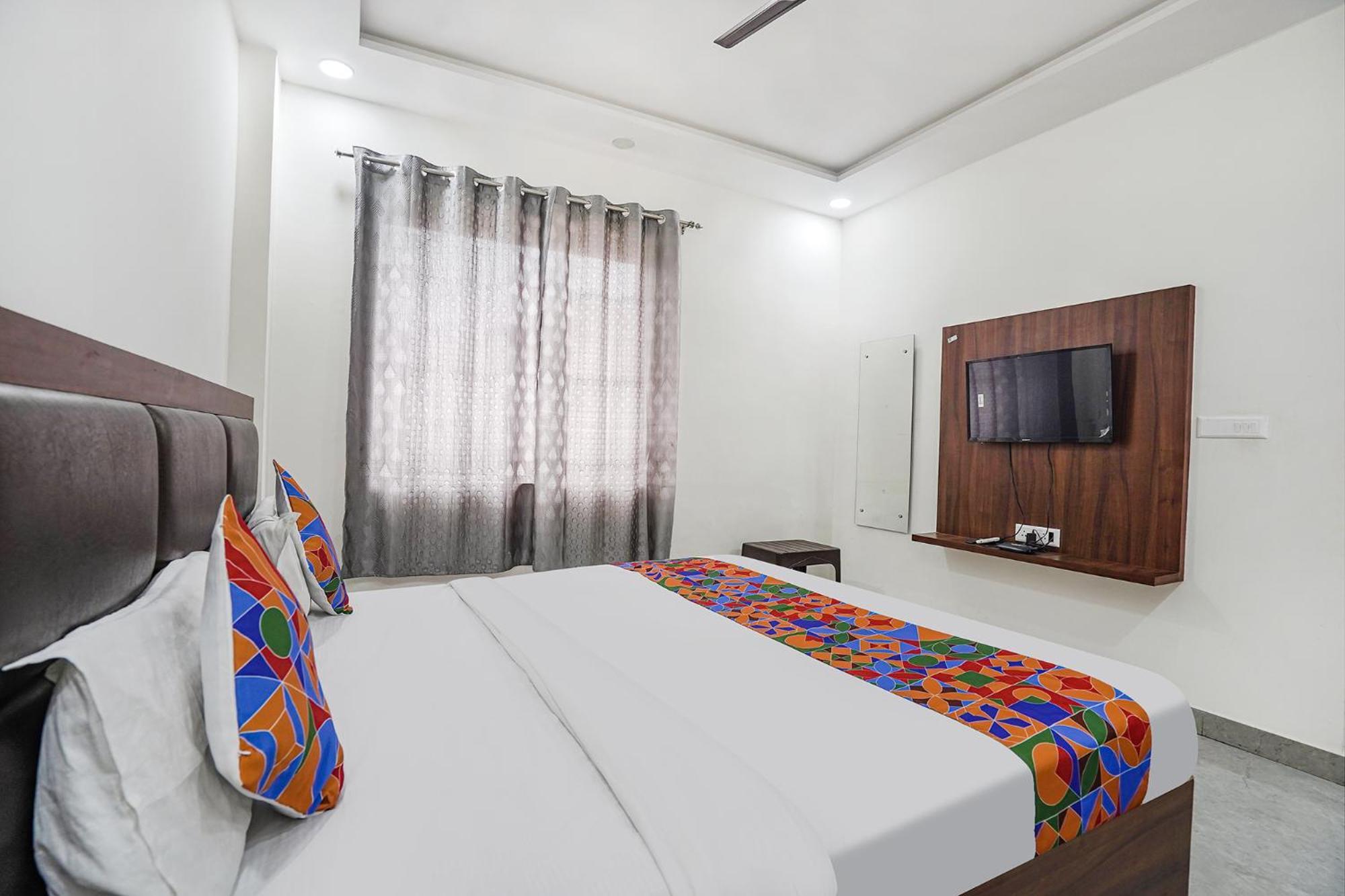Fabhotel Akash Hotel 3*