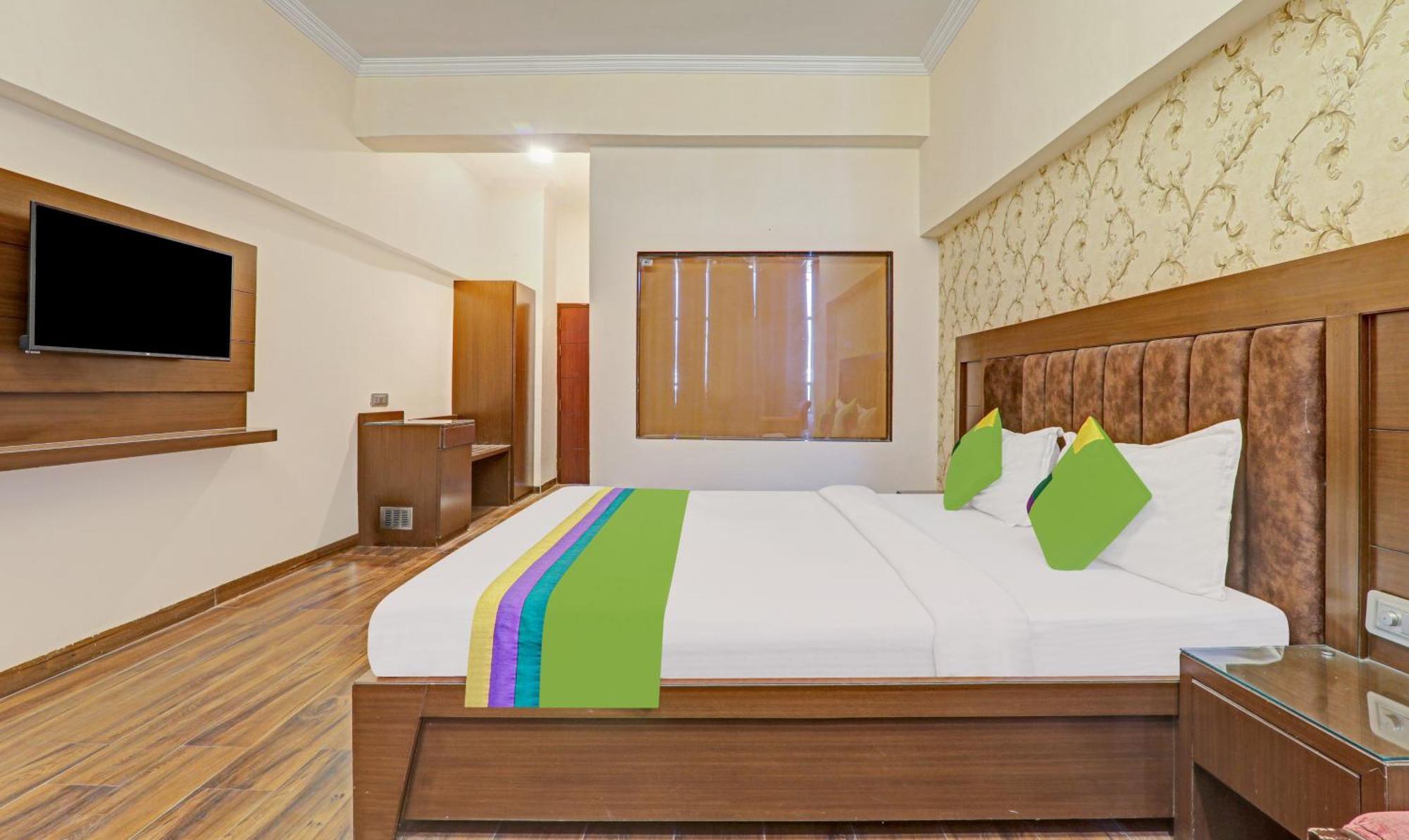 Hotel Golden Heights Agra (Uttar Pradesh)