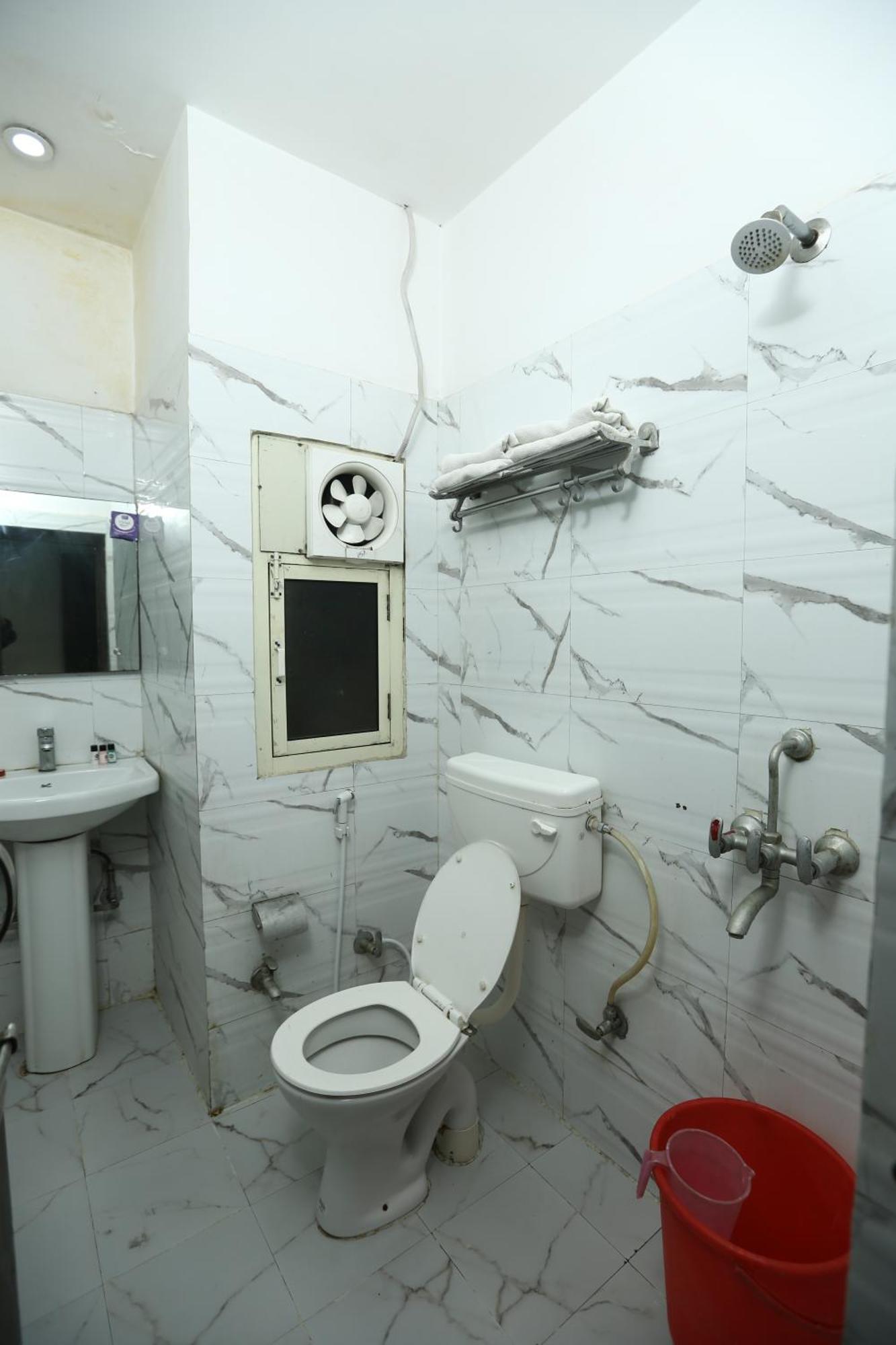Orchid & Banquet Hotel 3*