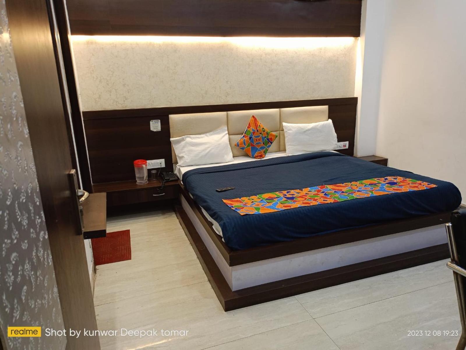 Urban Star 3*