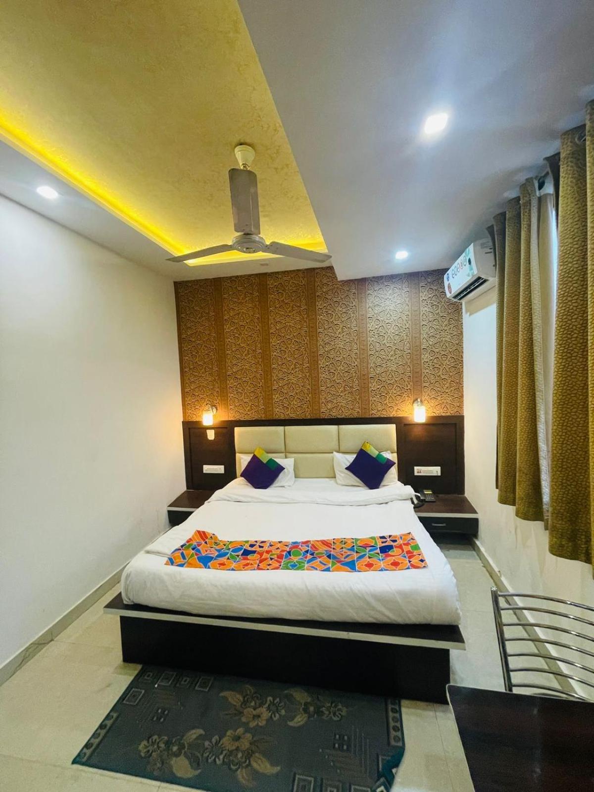 Urban Star Hotel Agra (Uttar Pradesh)