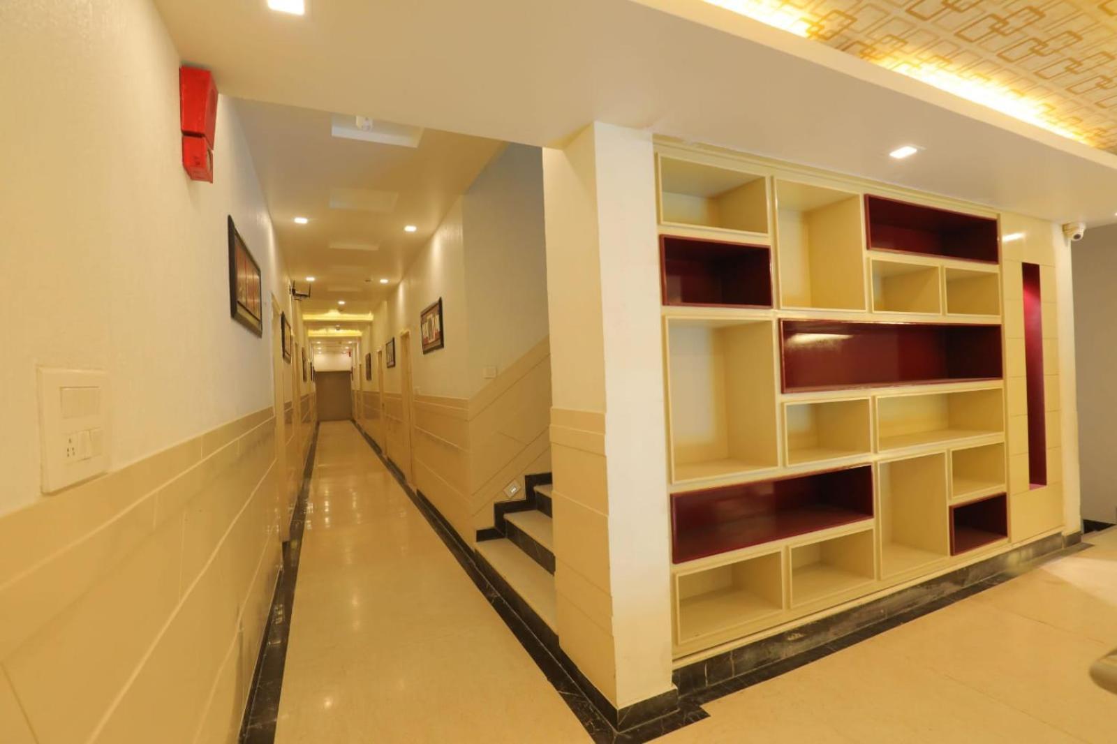 Hotel Sahibs Red Carpet - Family & Corporate Agra (Uttar Pradesh)