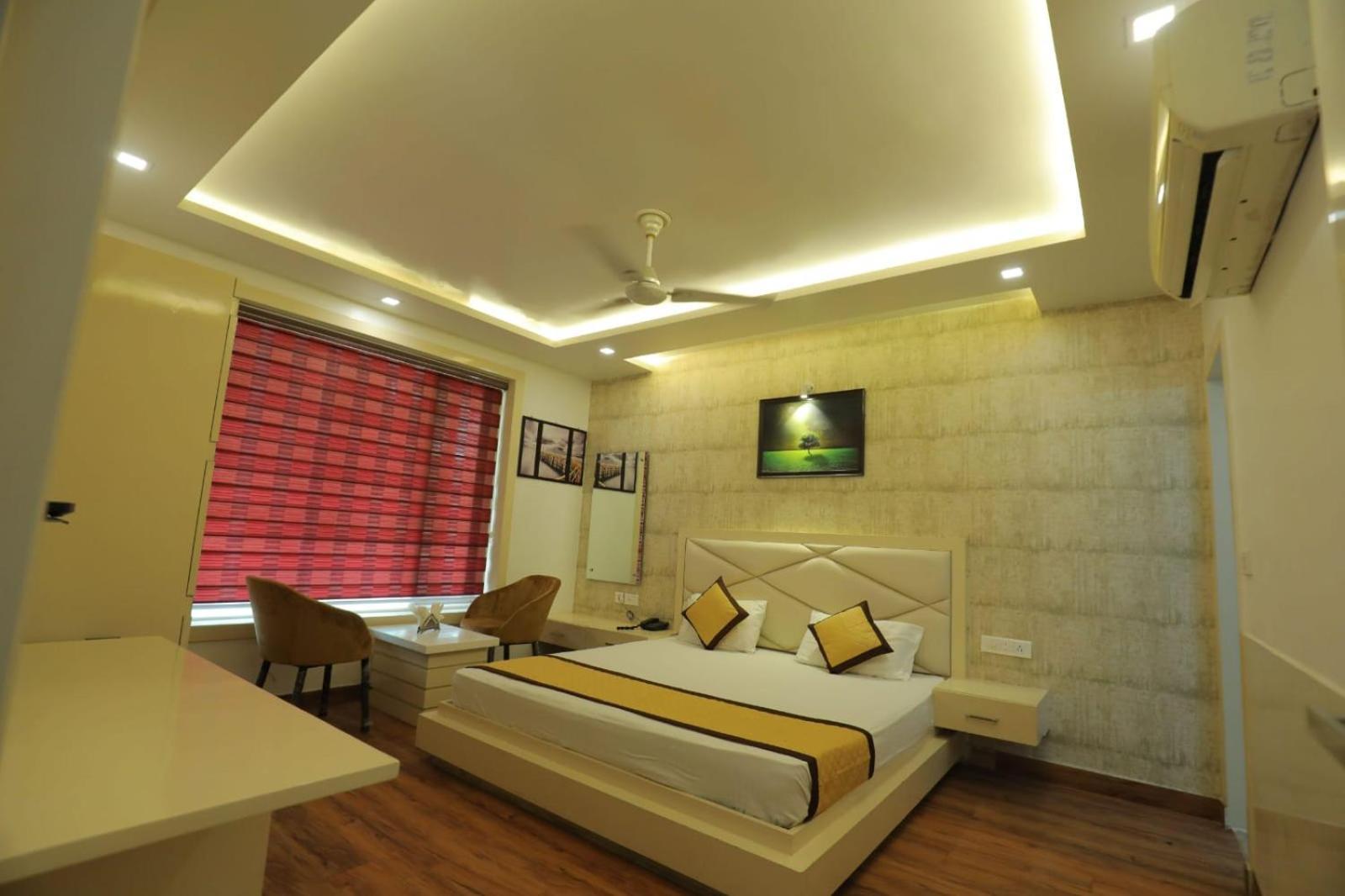 Hotel Sahibs Red Carpet - Family & Corporate Agra (Uttar Pradesh)