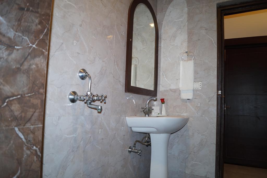 Hotel Optimum Tara Palace @ Taj Agra (Uttar Pradesh)