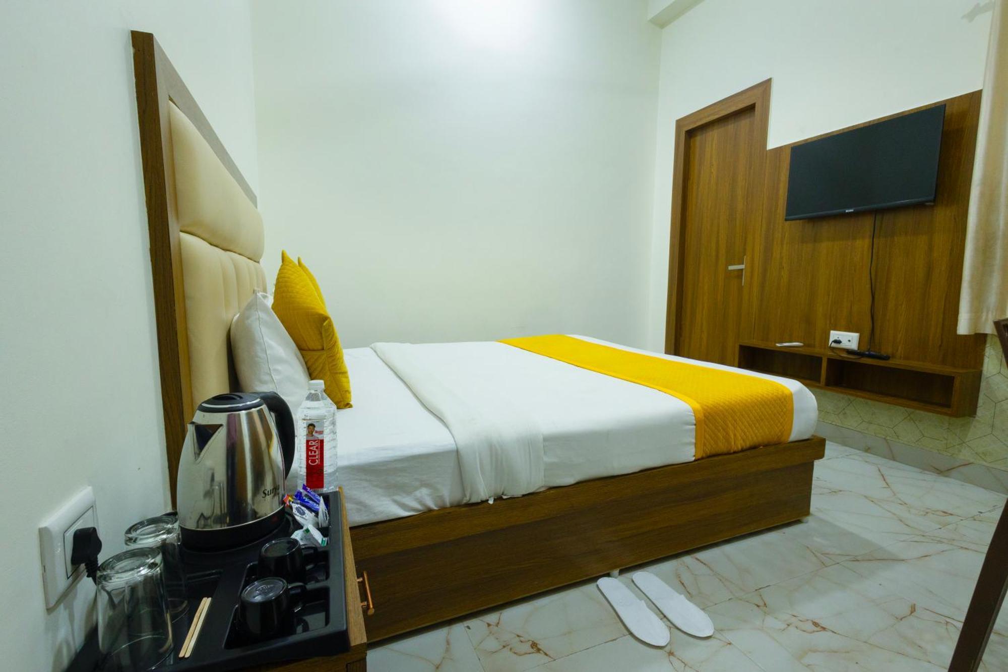 Shailly Hotel 3*