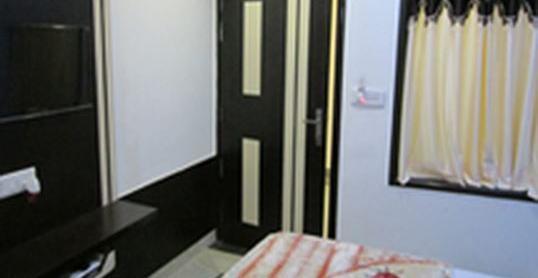 Hotel Laxman By The Golden Taj Group &hotels