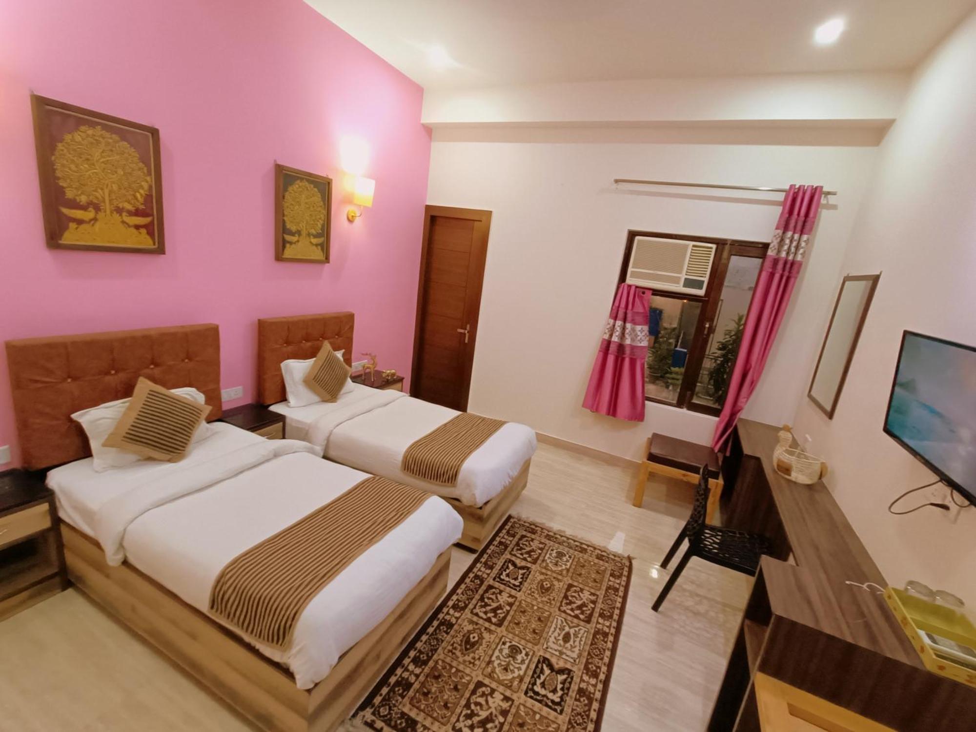 The Hideout Agra Near Taj * Agra (Uttar Pradesh)