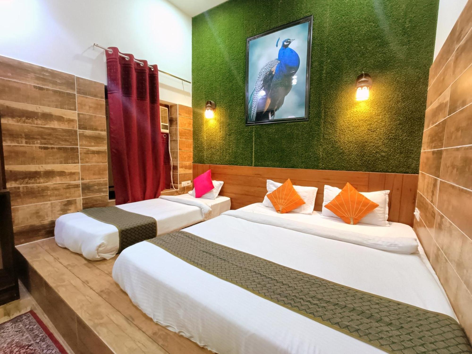 The Hideout Agra Near Taj Homestay