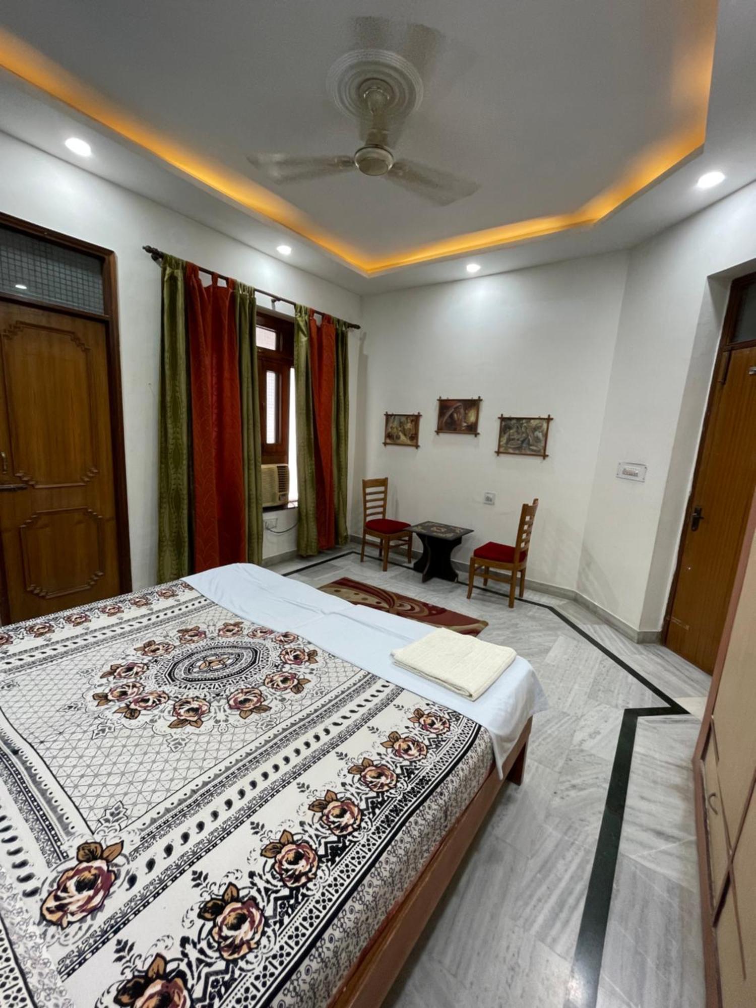 N.homestay