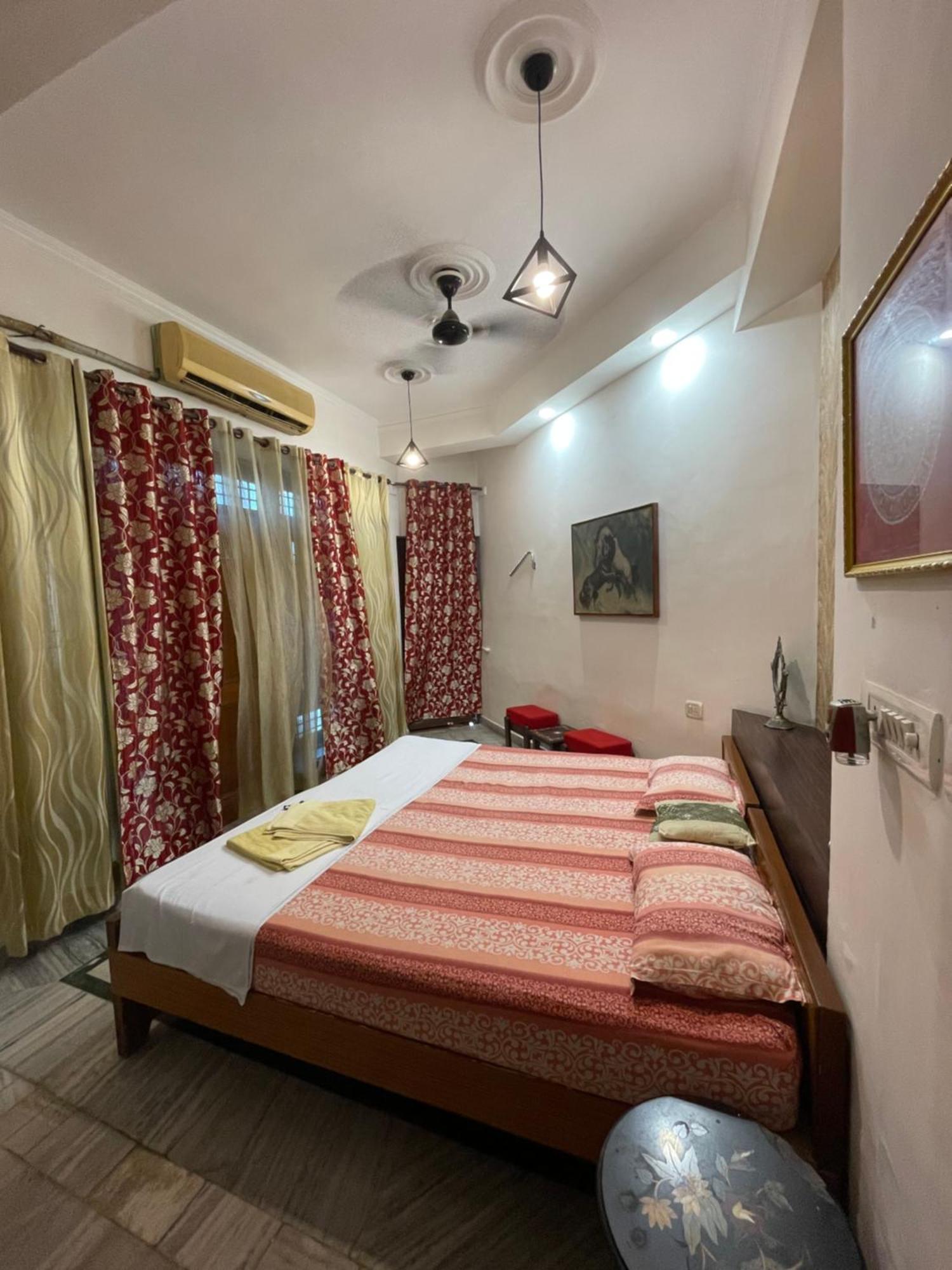 N.homestay