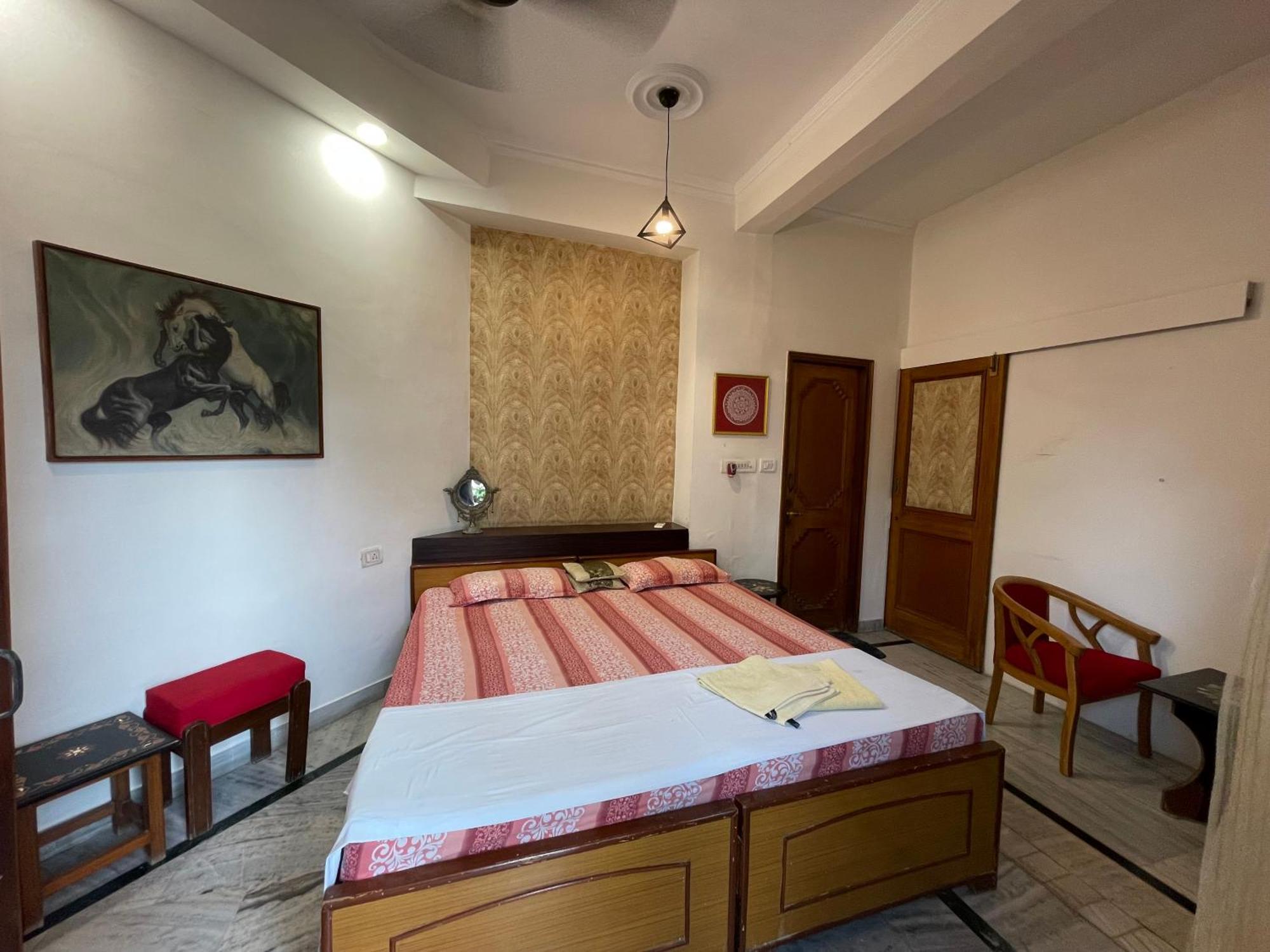 N.homestay * Agra (Uttar Pradesh)