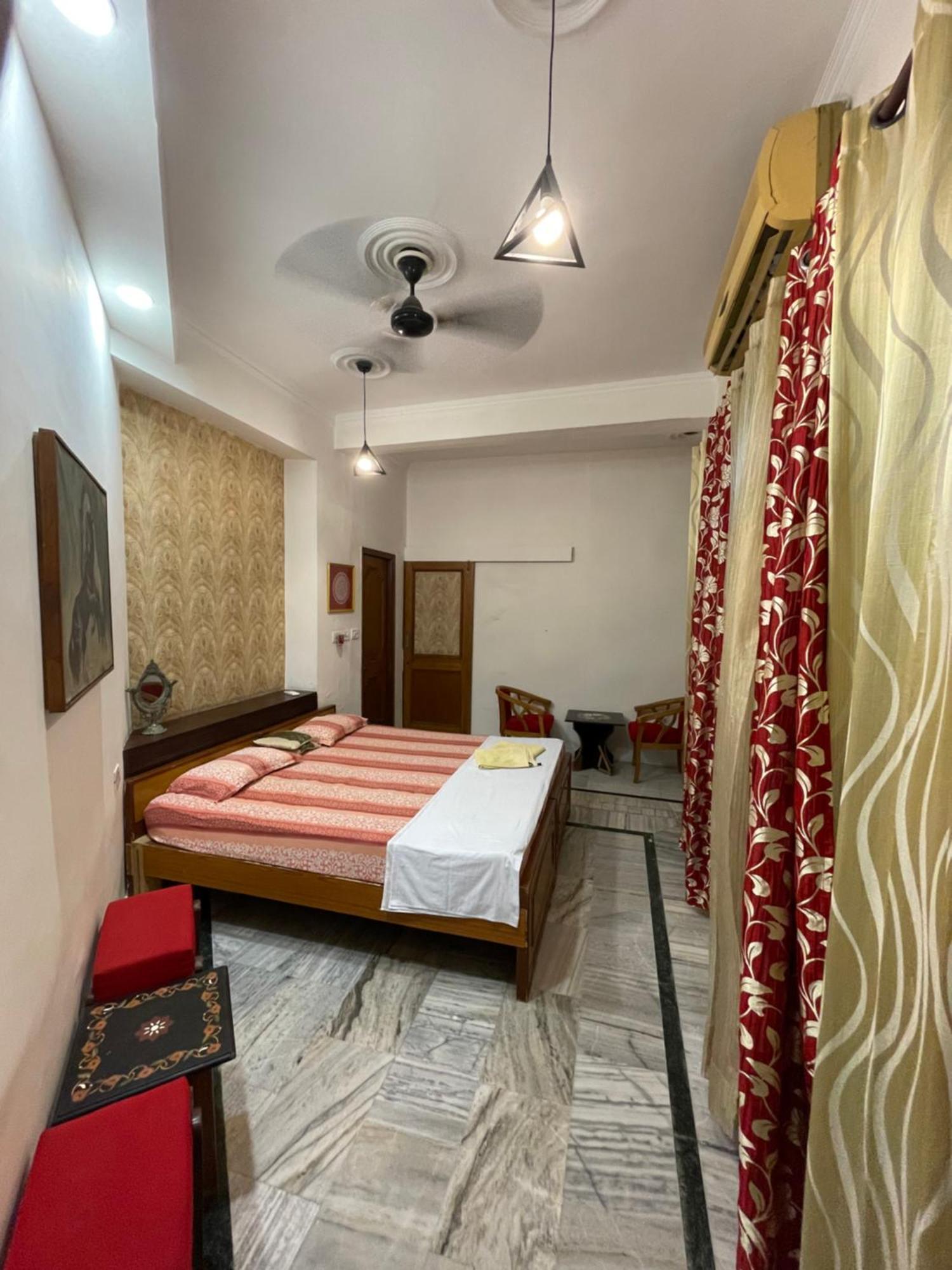 N.homestay