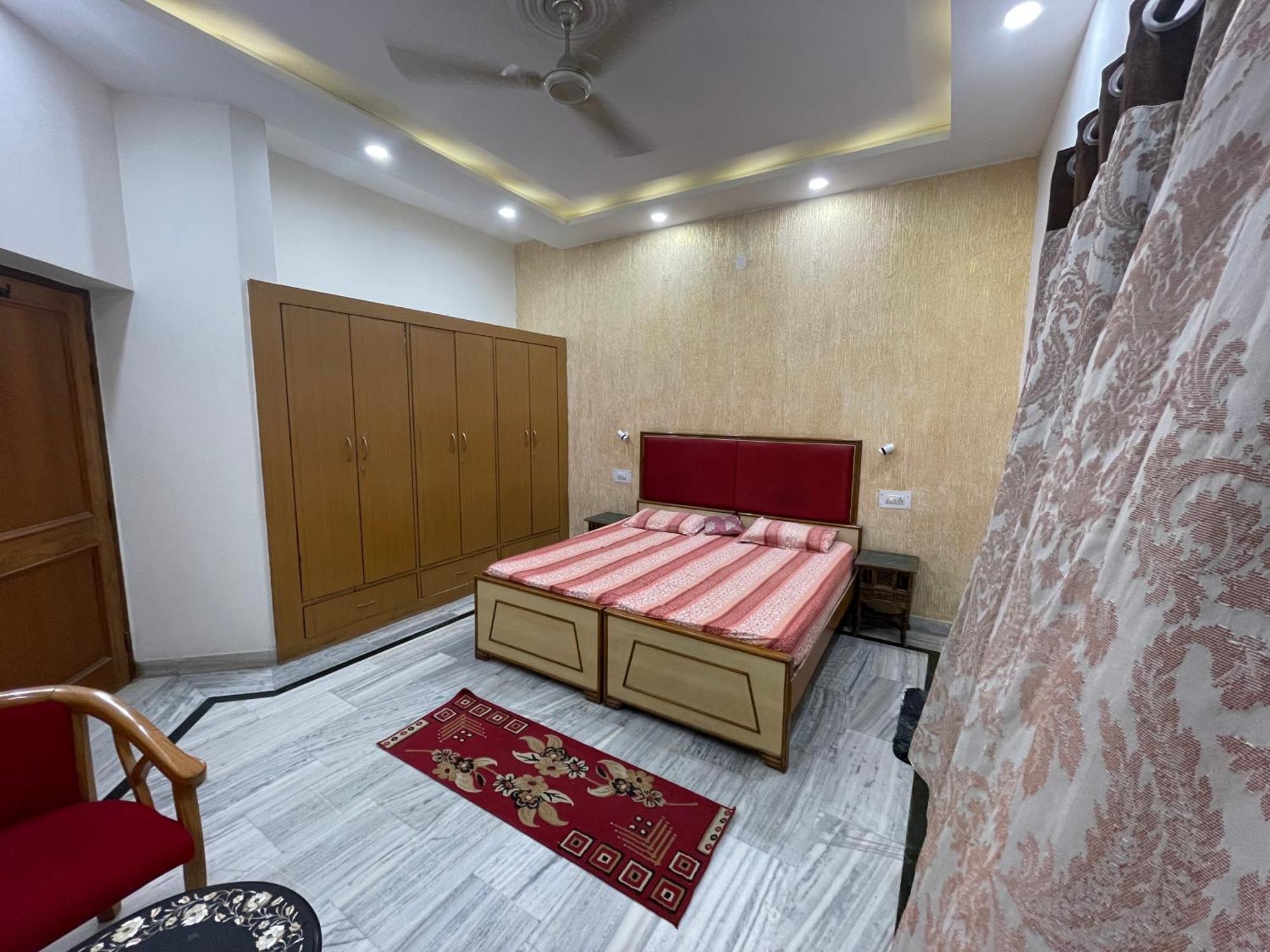 N.homestay Agra (Uttar Pradesh)