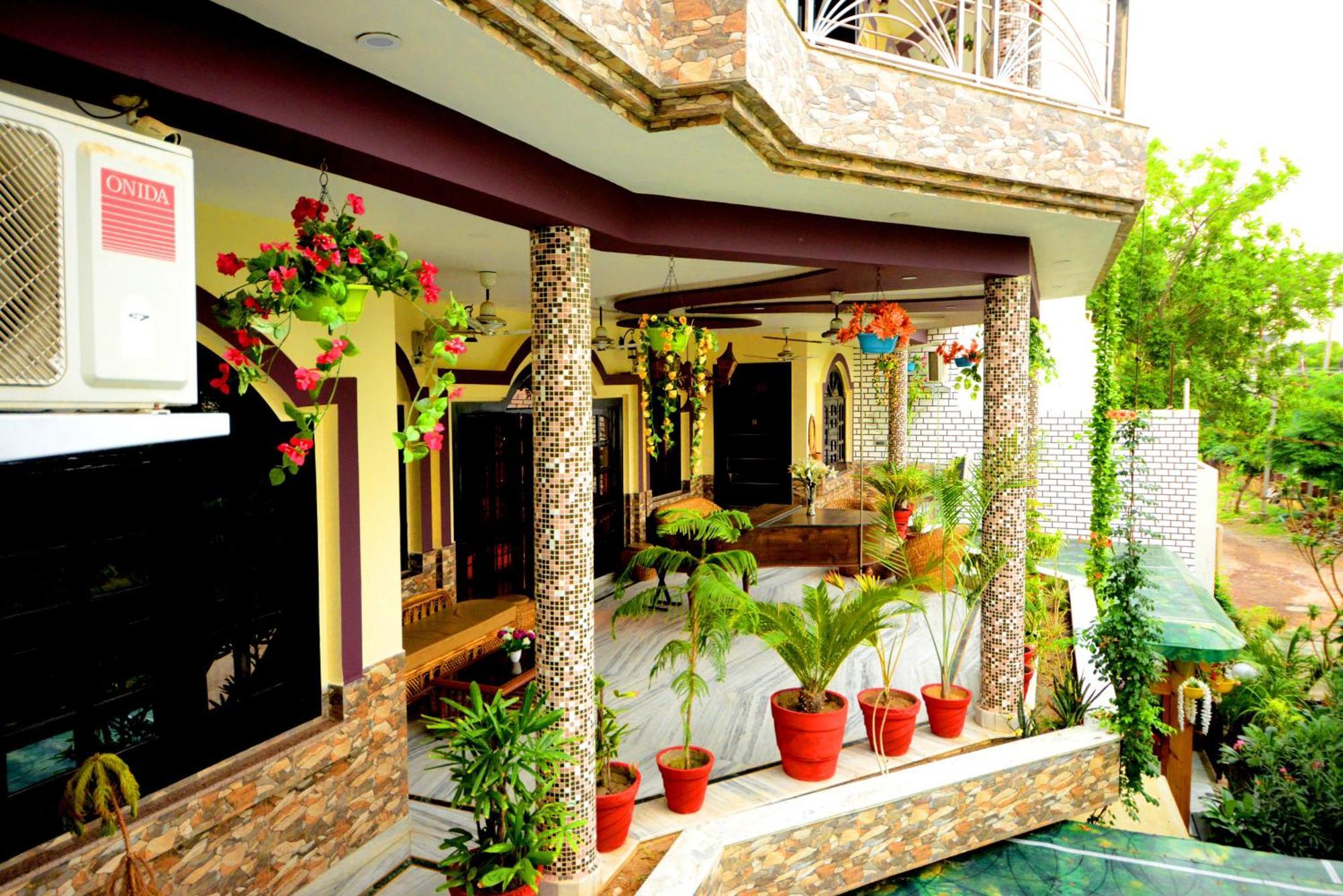 Aman Homestay *