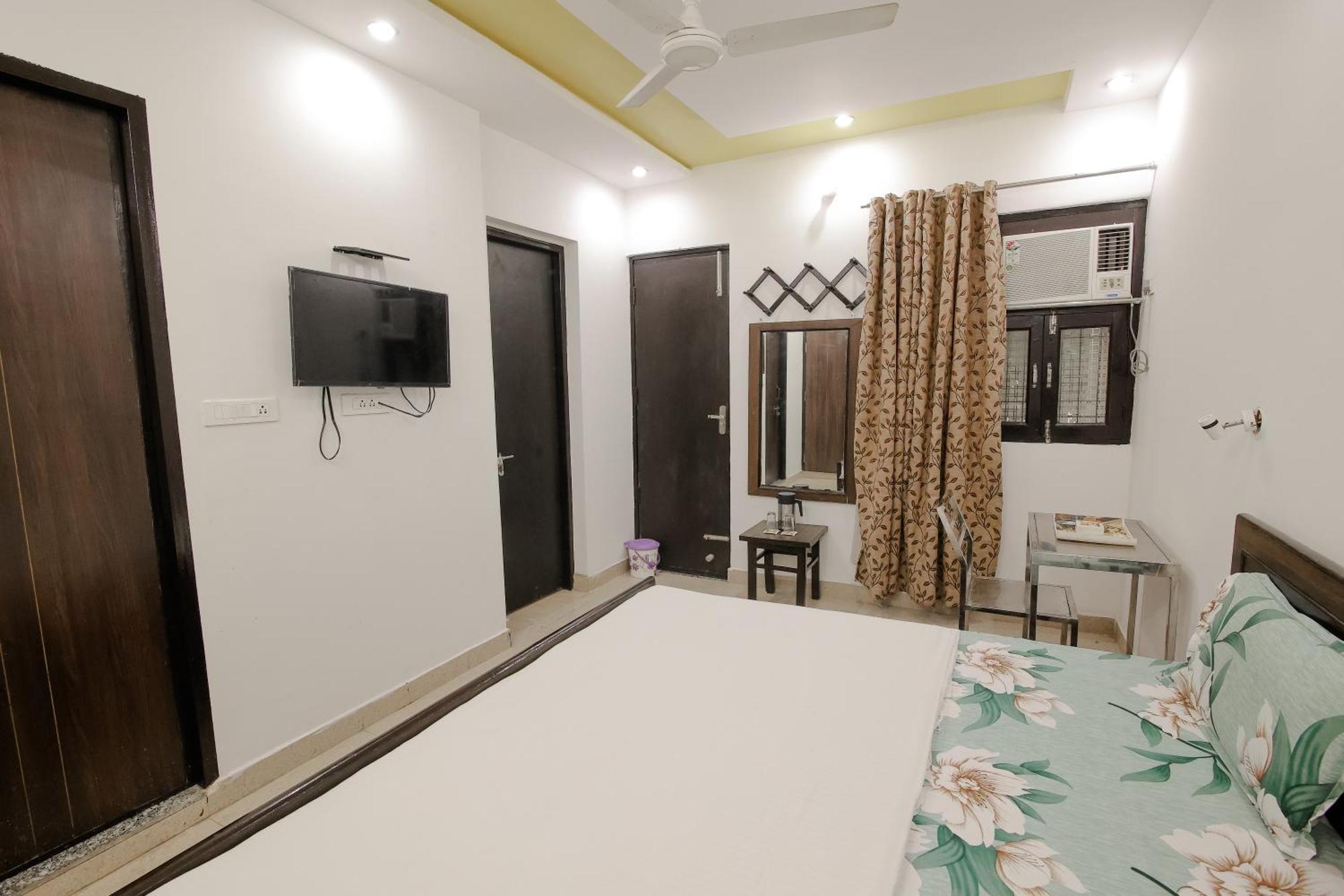 Bed & Breakfast Luxury Taj Homestay, 1km Walking Distance From Taj Mahal East Gate