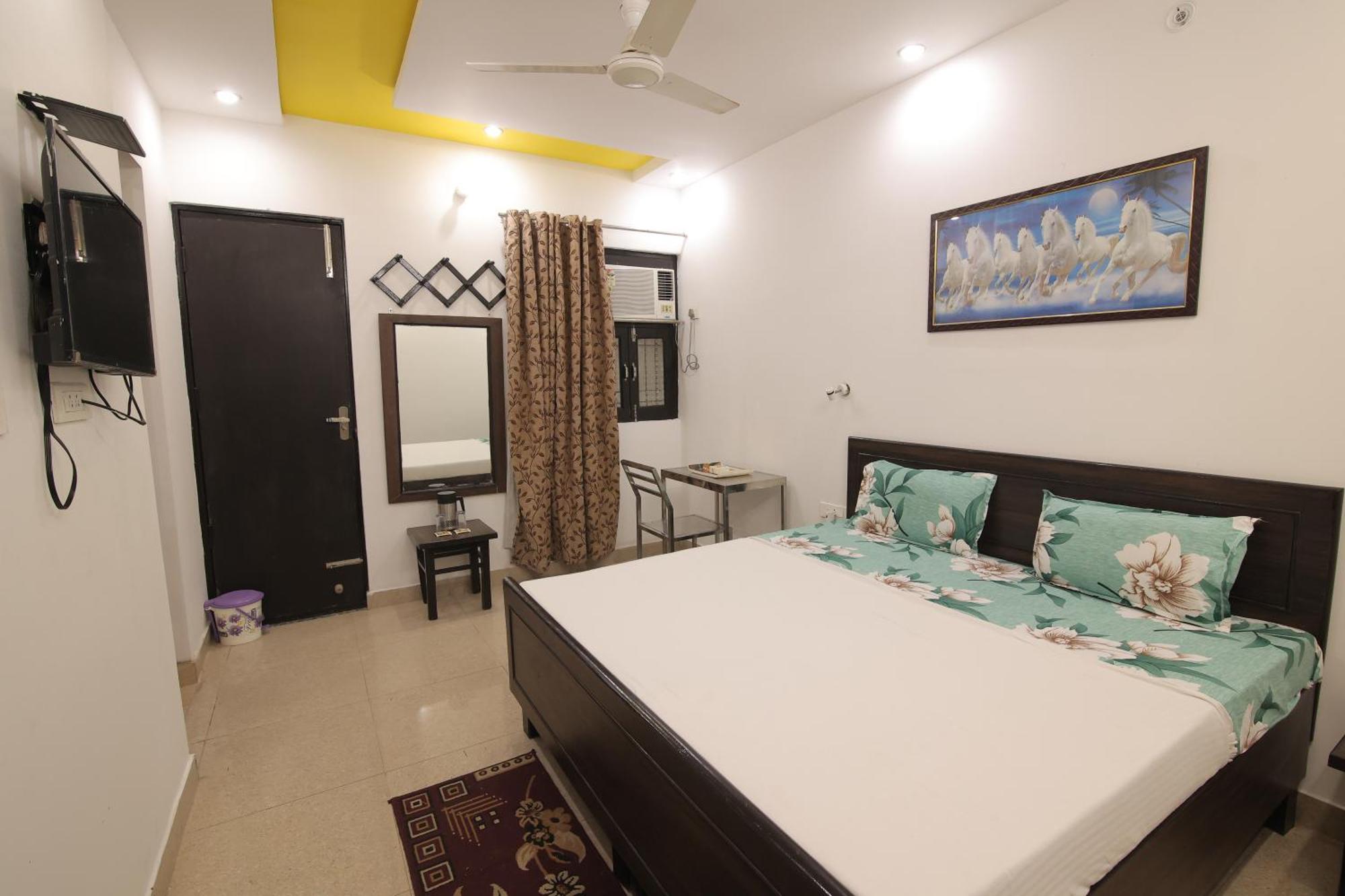 Bed & Breakfast Luxury Taj Homestay, 1km Walking Distance From Taj Mahal East Gate