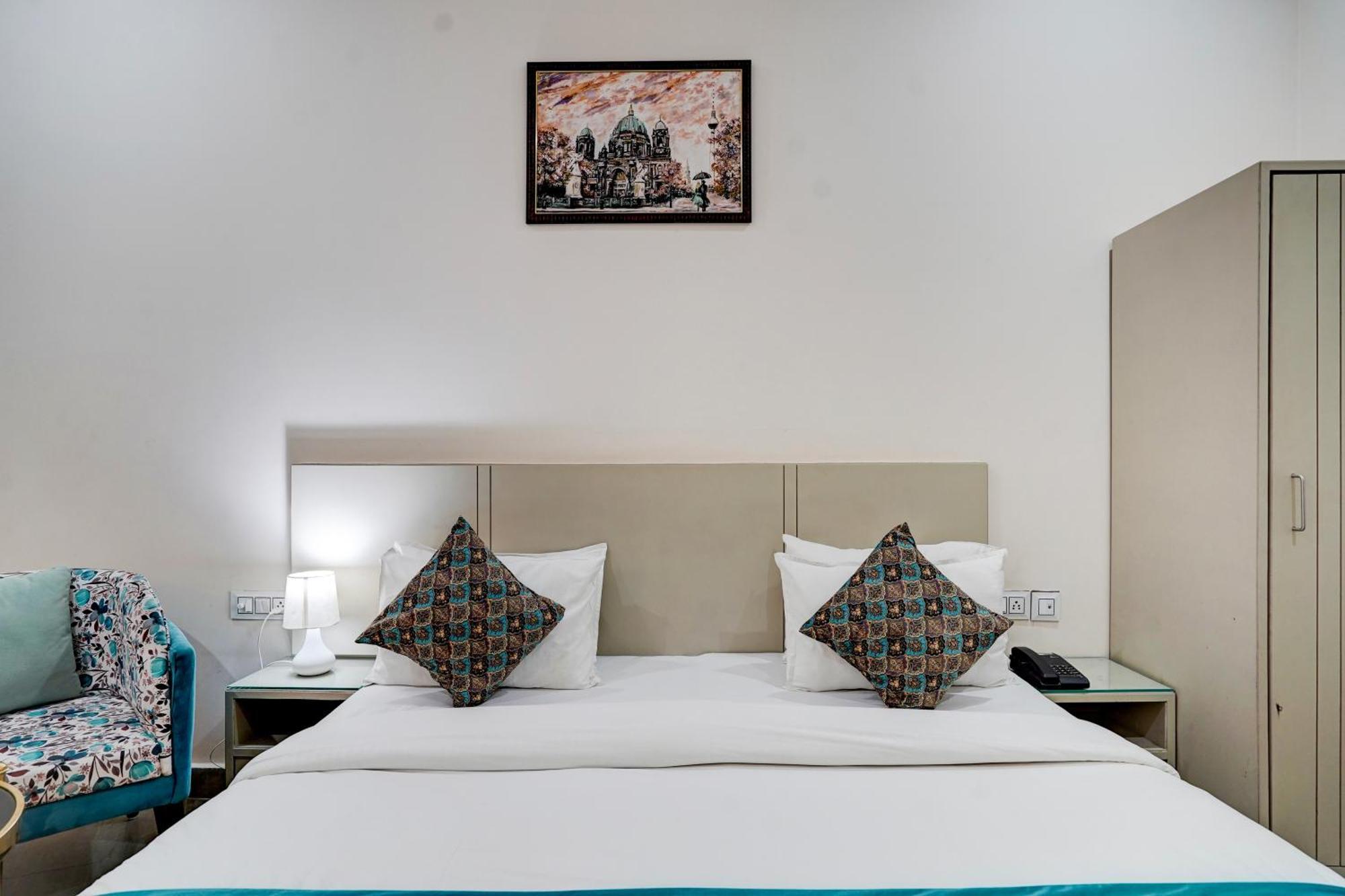 Hotel Taj Holiday 3*