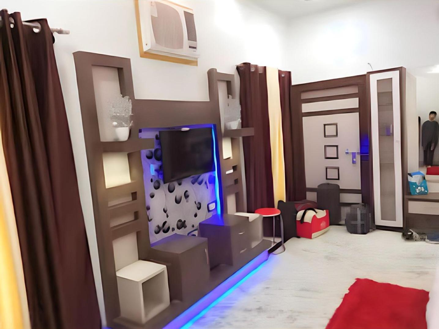 Taj Square A Luxurious Family * Agra (Uttar Pradesh)