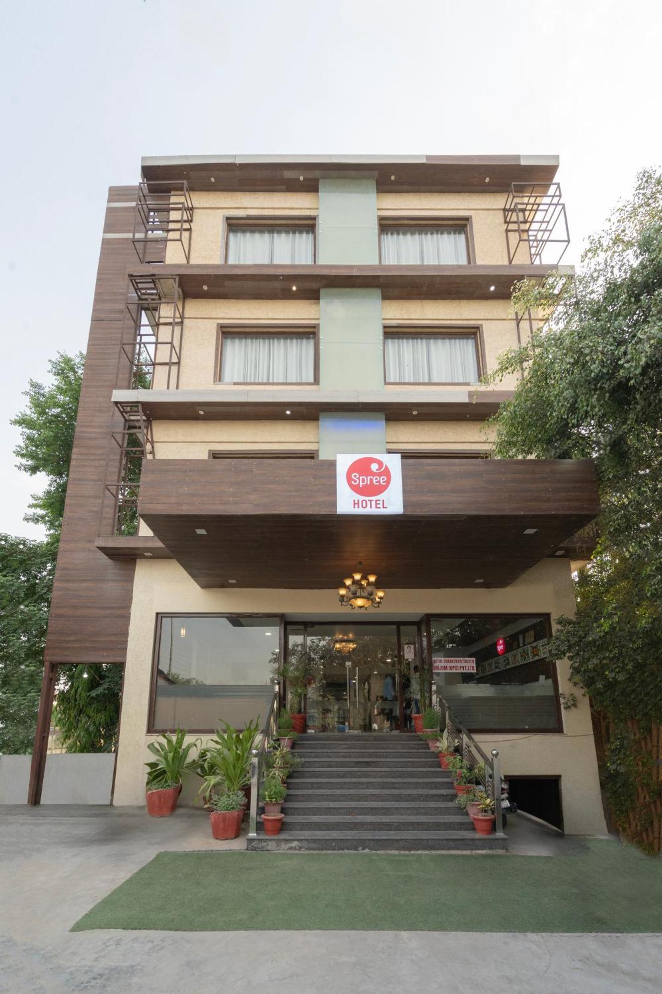 Spree Agra - Walking Distance To Tajmahal Hotel