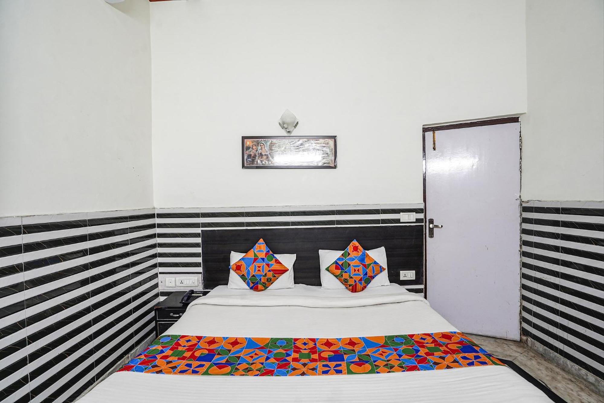 Fabhotel Sarwan 2*