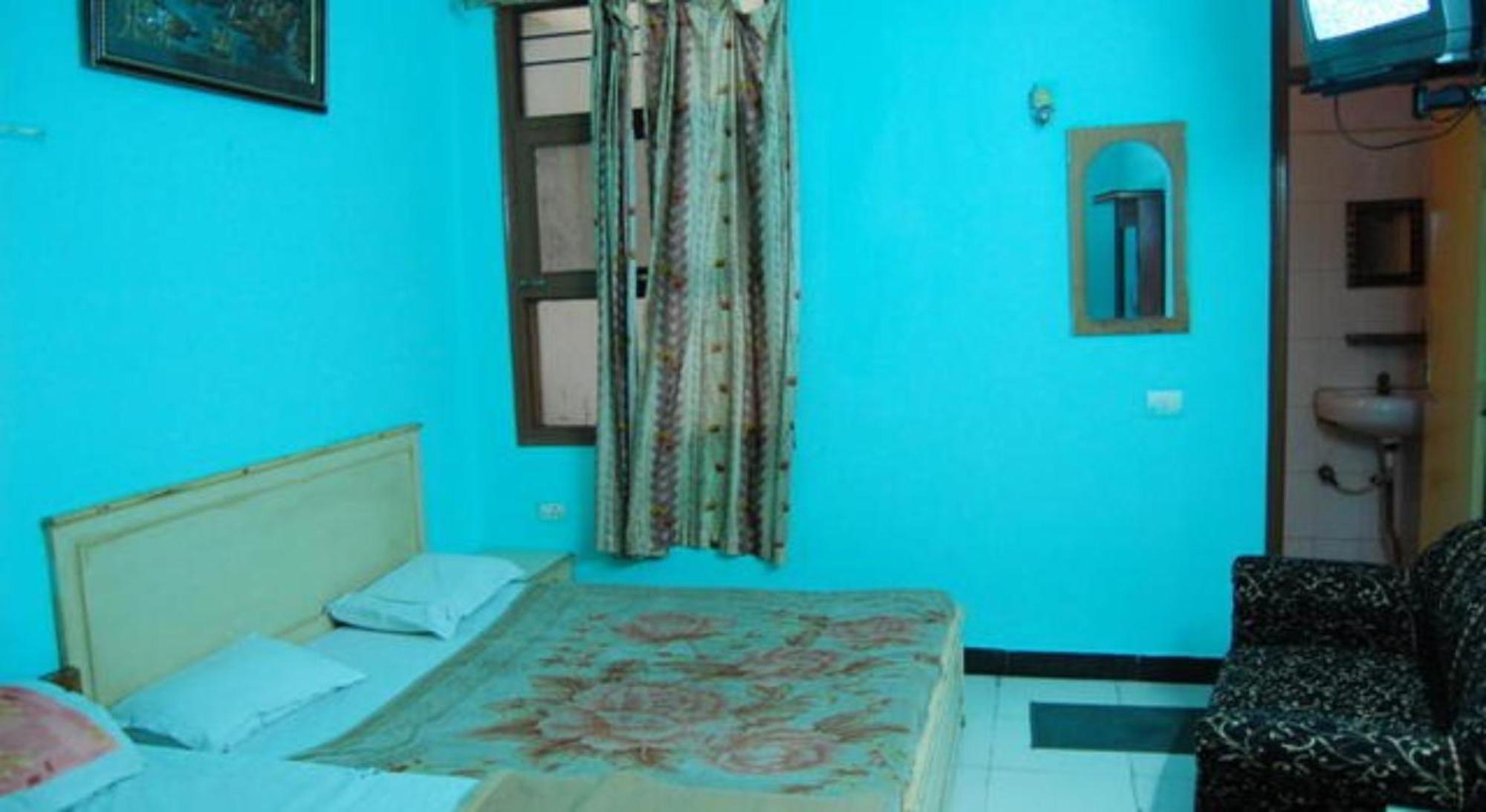 Viren Plaza Agra Agra (Uttar Pradesh)