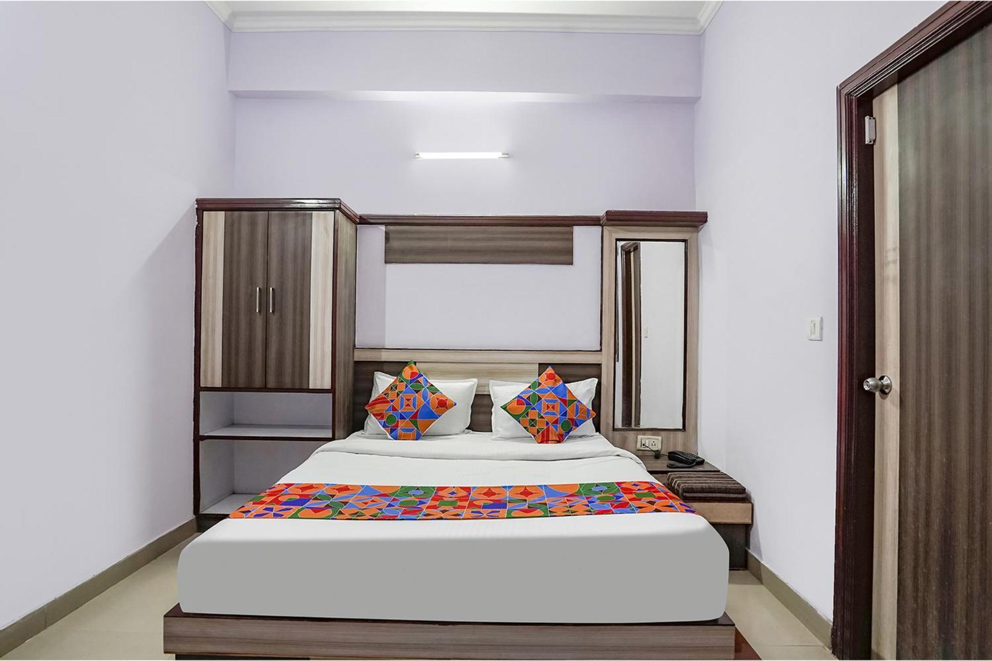Hotel Four Season Agra (Uttar Pradesh)