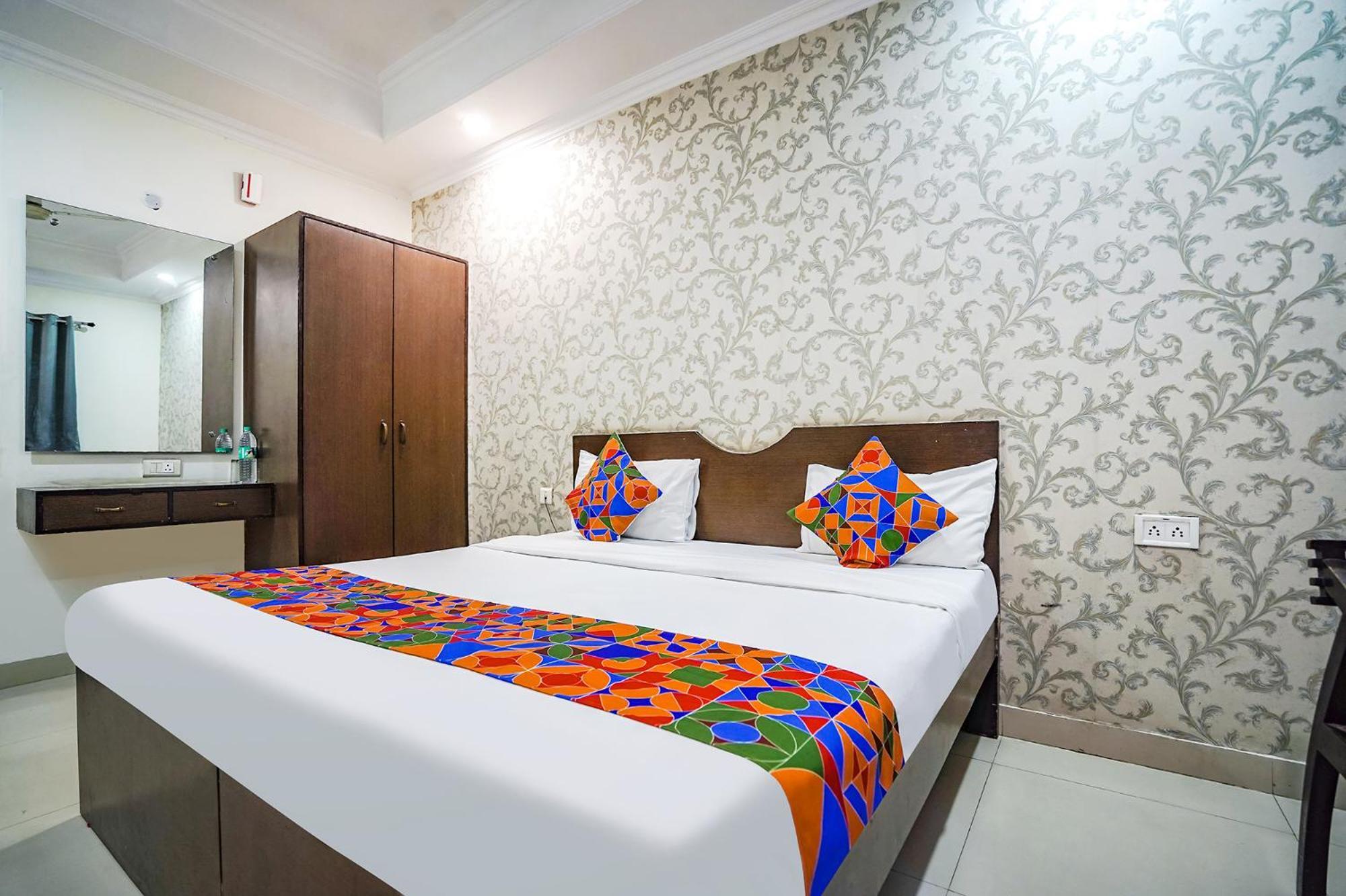Fabhotel Taj Heritage Hotel 3*