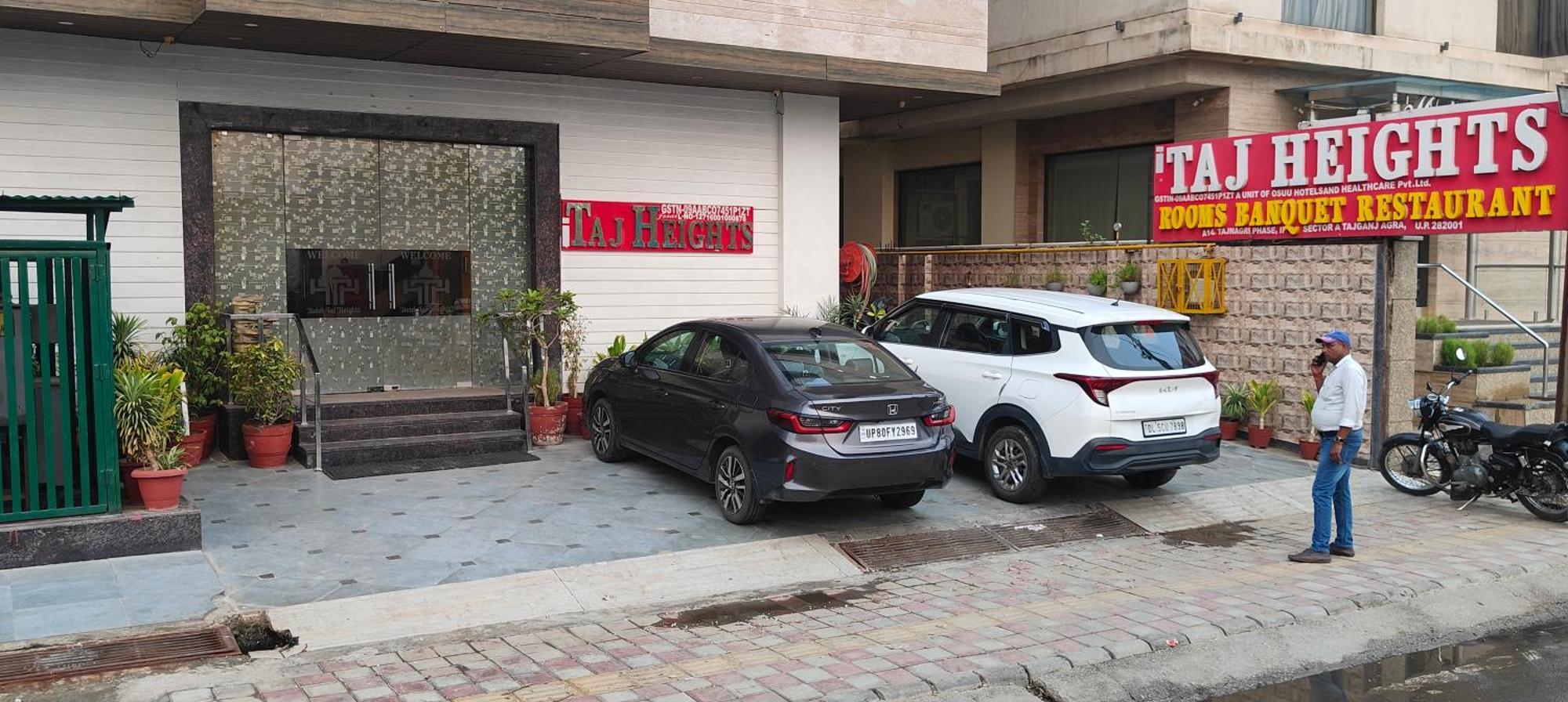 Taj Heights Agra (Uttar Pradesh)
