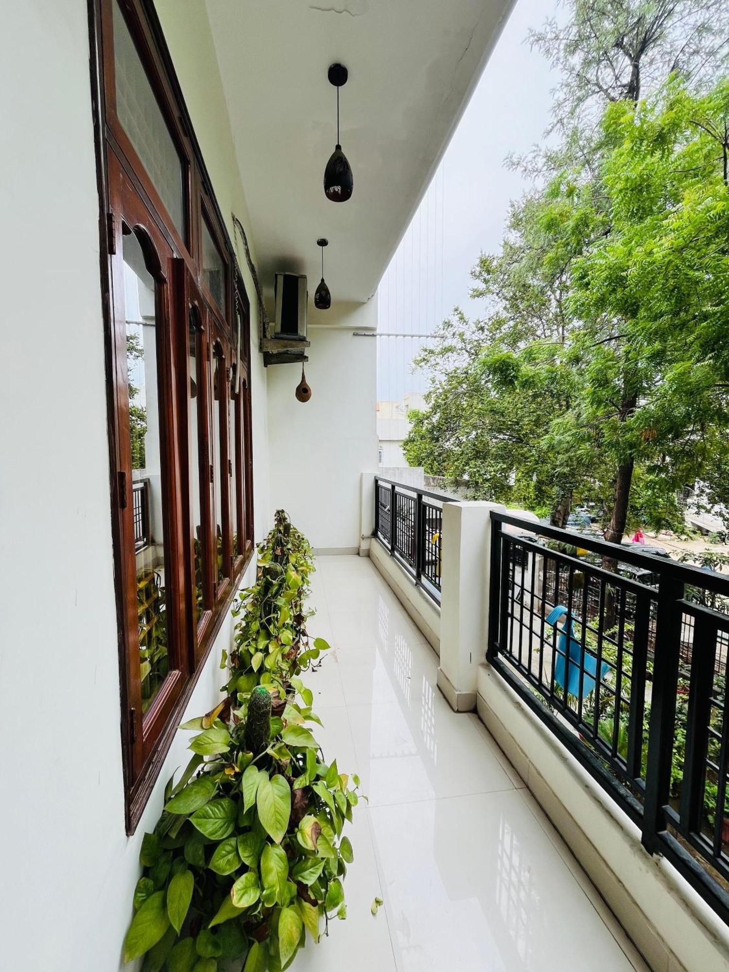 Alibaba's Indiana Bed & Breakfast